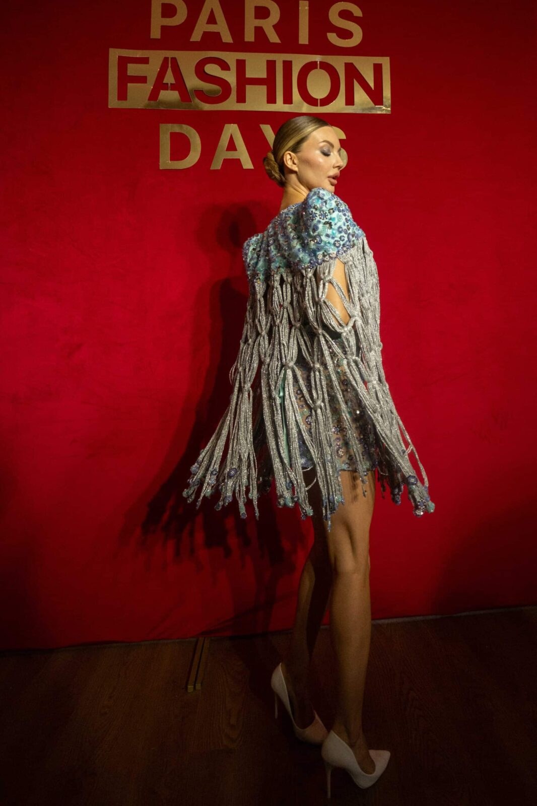 მაღალი მოდის ესთეტიკა- paris fashion day-ის გამორჩეული კადრი