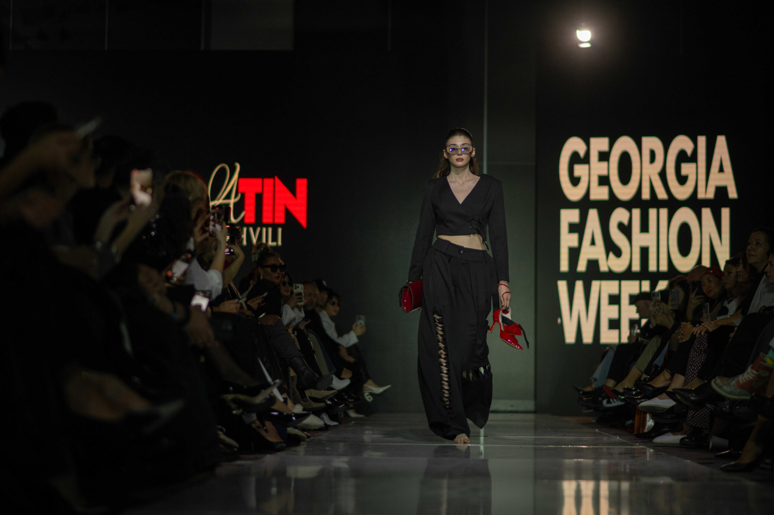 რუსუდან მიქელთაძე - თინათინ მაღალაშვილის ჩვენება (Georgia Fashion Week) Rusudan Mikeltadze - Tinatin Magalashvili Show (Georgia Fashion Week)