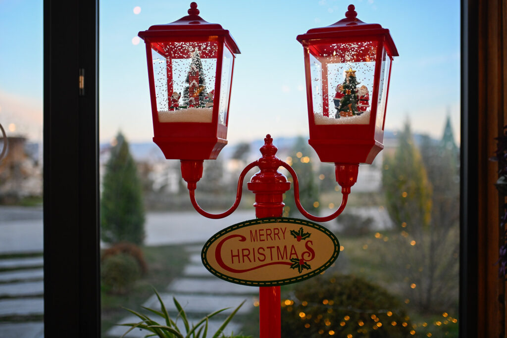 holiday event atmosphere photo 1