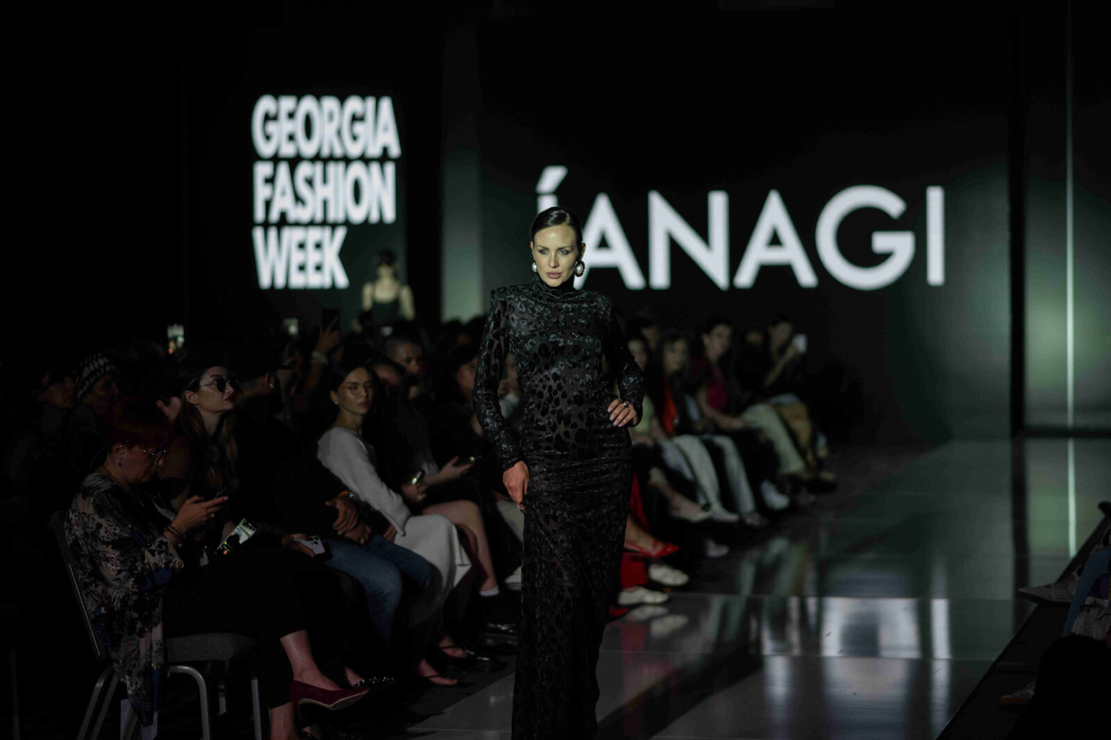 ianagi-evening-dress-fashion-week