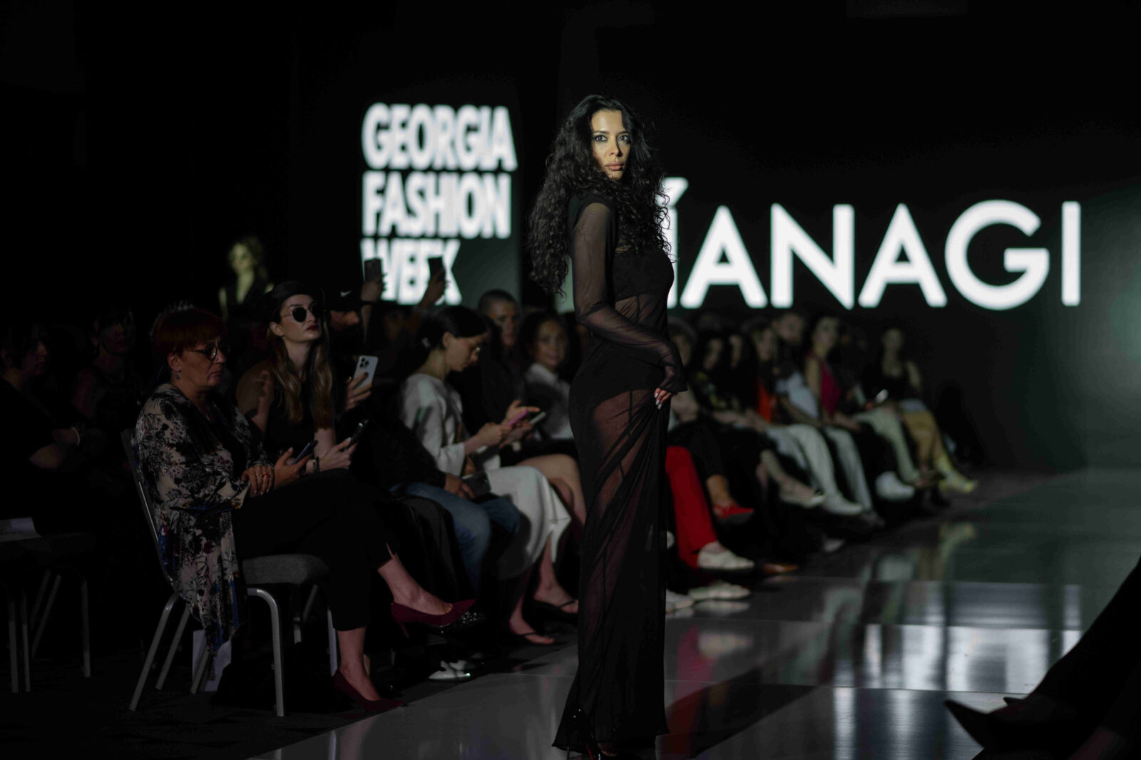 ianagi-evening-wear-transparency