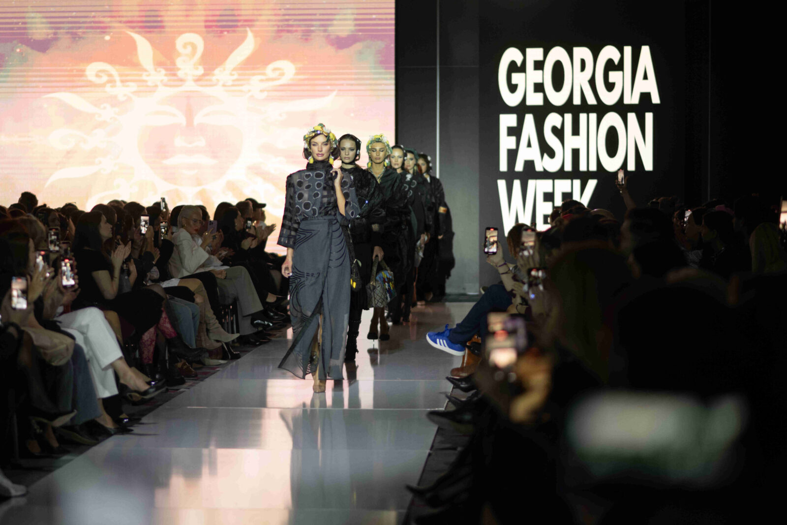 creative-fashion-shot