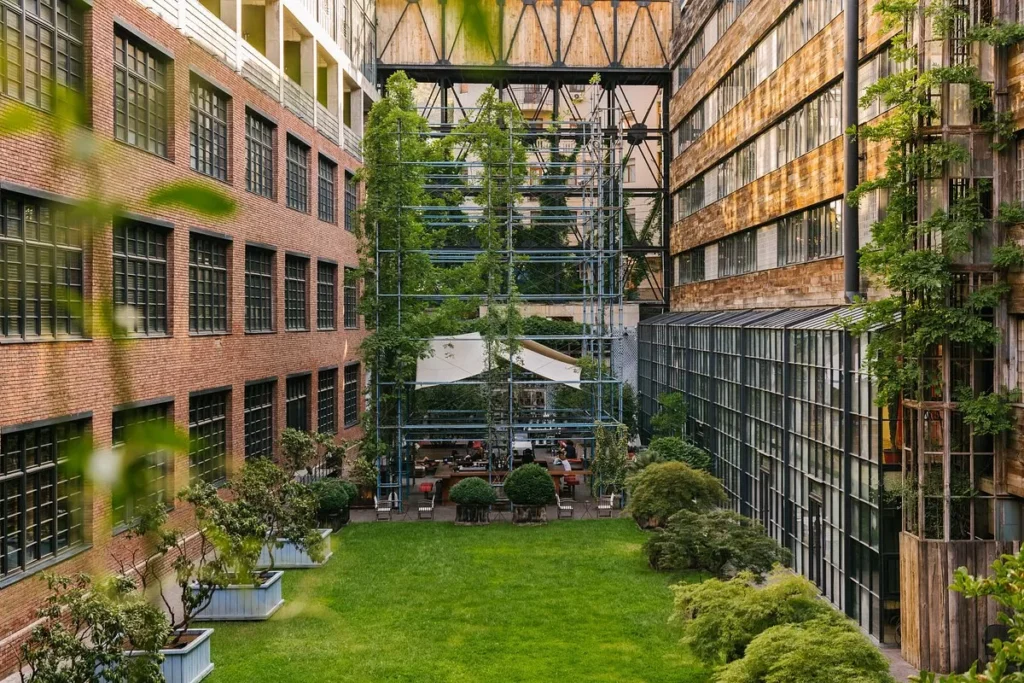 Stamba Hotel